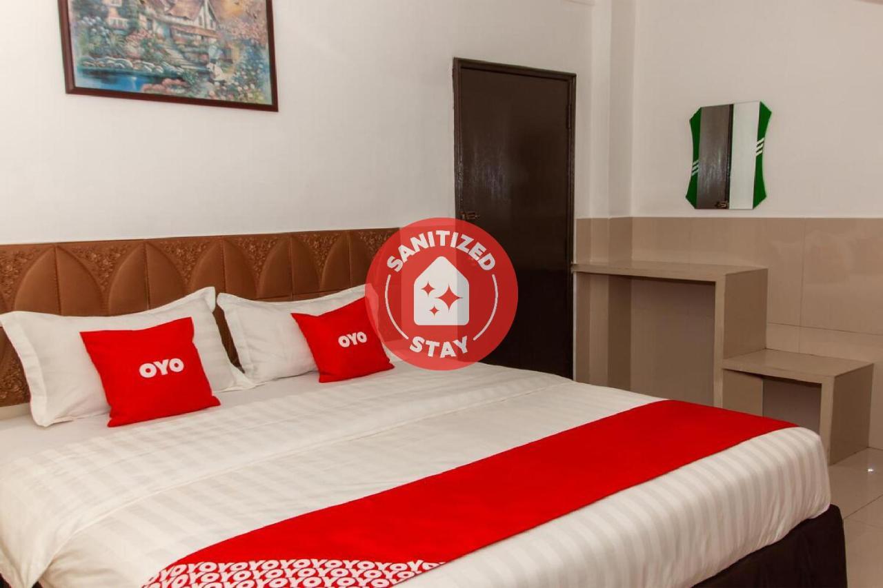 Oyo 89851 Leila Hotel Сандакан Экстерьер фото