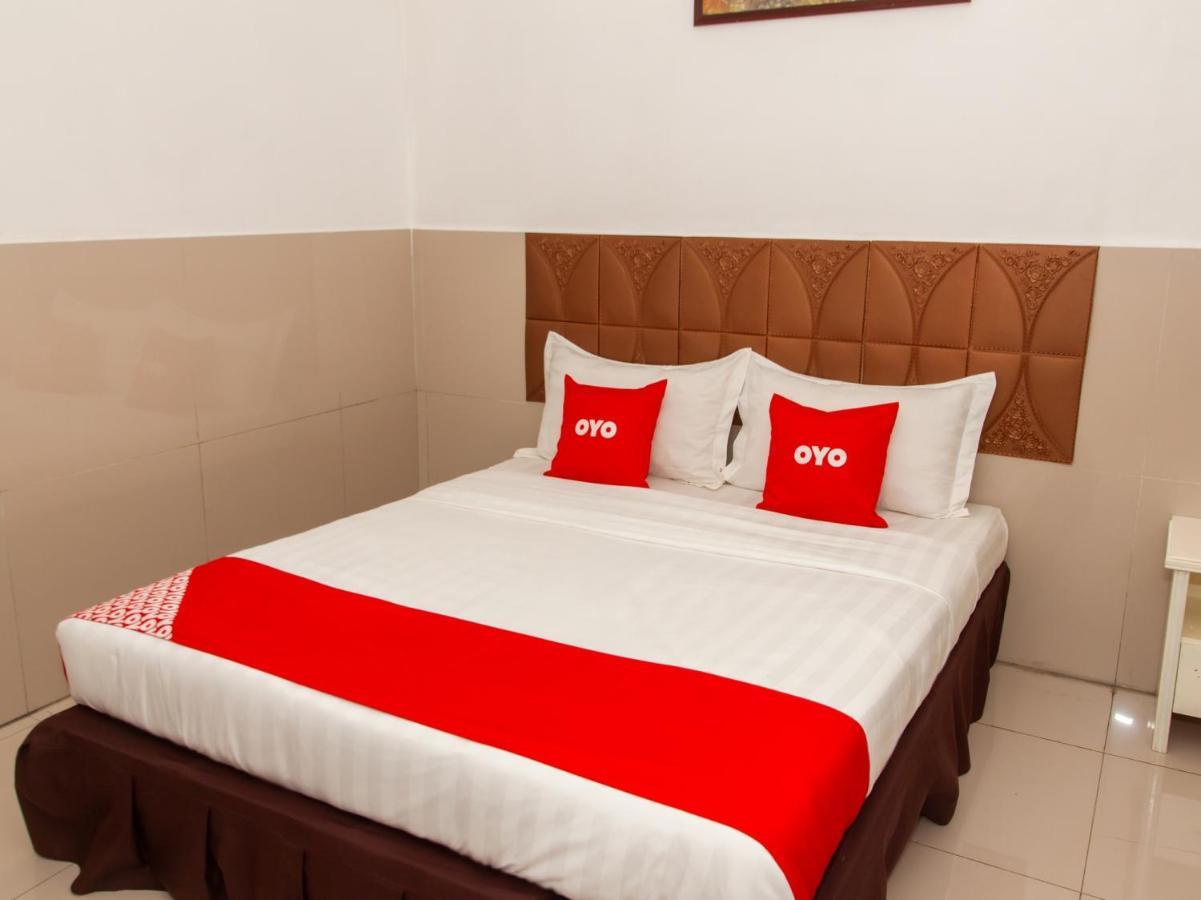 Oyo 89851 Leila Hotel Сандакан Экстерьер фото